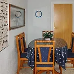 10 Person In Kaldfarnes-by Traum