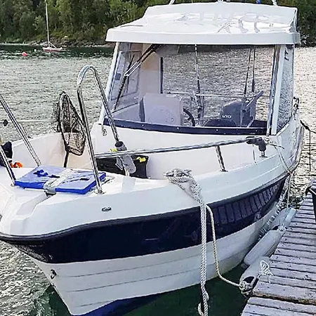 10 Person In Kaldfarnes * Sifjord