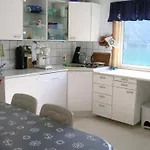 10 Person In Kaldfarnes * Sifjord